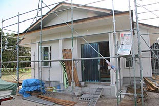外観・玄関施工状況