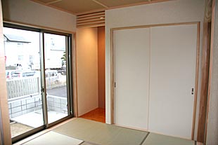 内部・和室と床の間