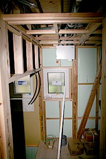 内部・脱衣場構造と換気装置本体