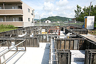 外観・基礎ベース