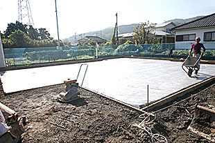 外観・基礎下防湿施工1