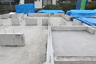 外観・基礎成形3