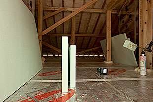 内部・2階 小屋裏遮熱面材
