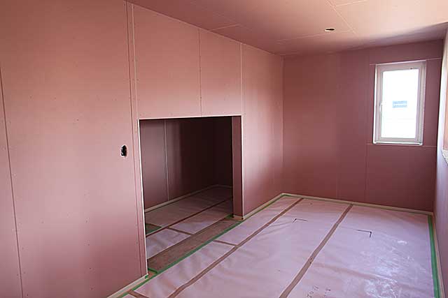 内部・2階 居室下地施工1