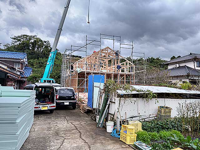 外観・2階 小屋組み2