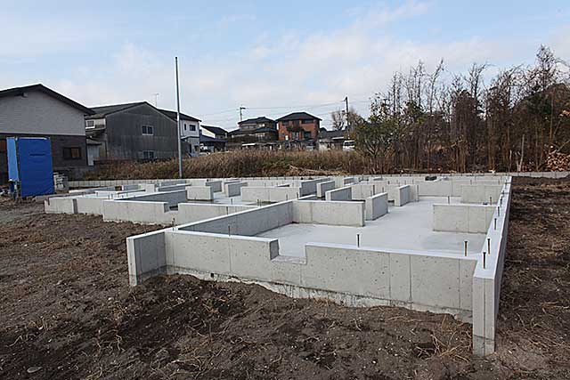 内部・基礎施工1