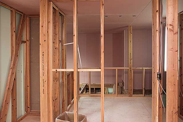 内部・2階 居室下地施工1