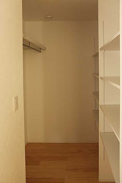 内部・2階 収納
