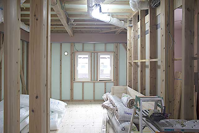 内部・居室断熱施工2