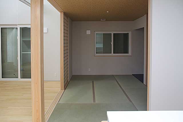 内部・和室2