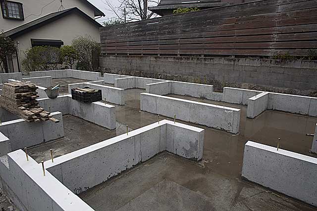 外観・立ち上がり基礎2