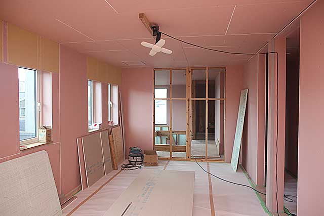 内部・2階 居室下地施工1