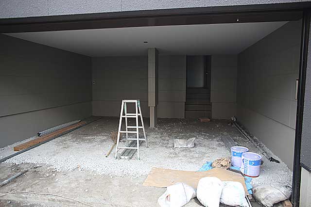 外観・ガーレジ仕上げ