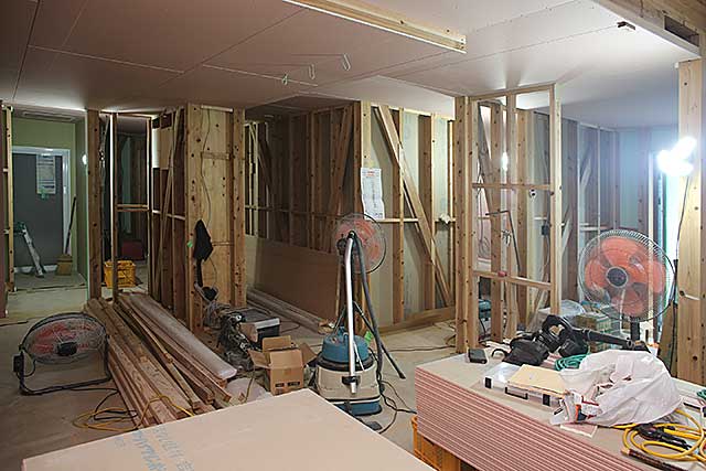 内部・リビング下地施工1