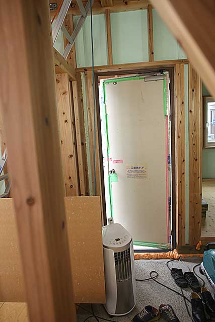 内部・玄関構造施工