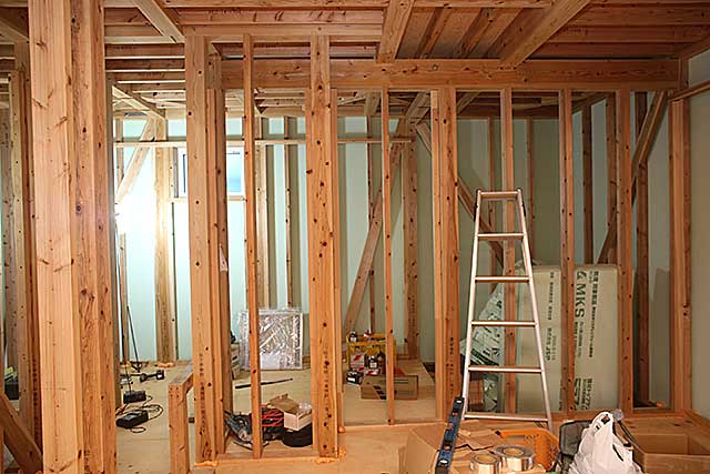 内部・リビング構造躯体2