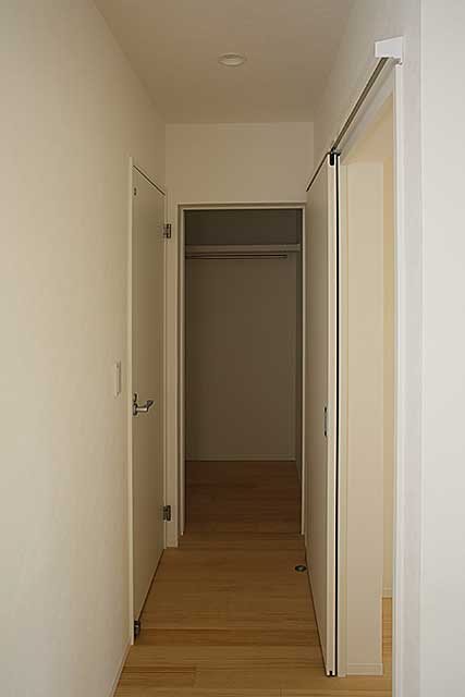 内部・2階 廊下2