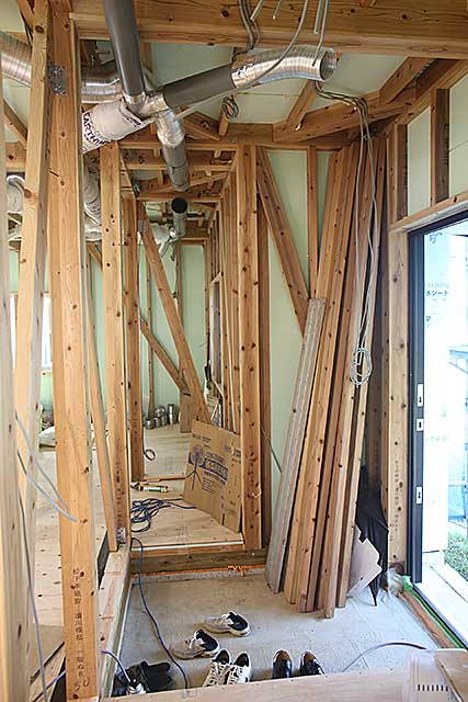 内部・玄関構造と配管