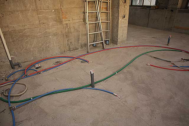 内部・2階 給水管施工