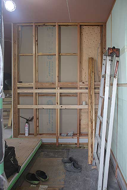 内部・玄関下地施工2