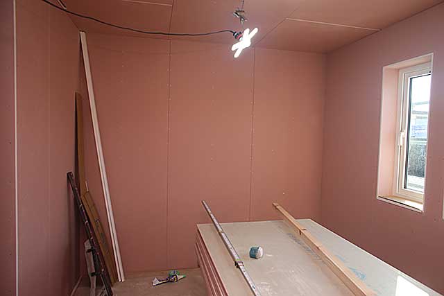 内部・2階 居室下地施工1