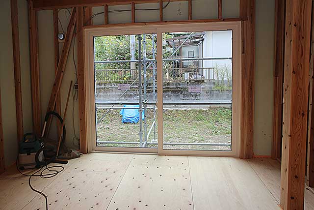 内部・リビング開口部